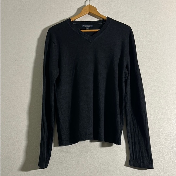 BR Silk Cashmere Men's Black V-Neck Sweater - Picture 1 of 4